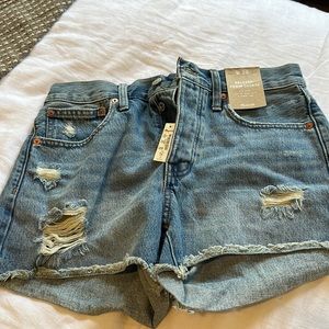 Madewell relaxed denim shorts BNWT